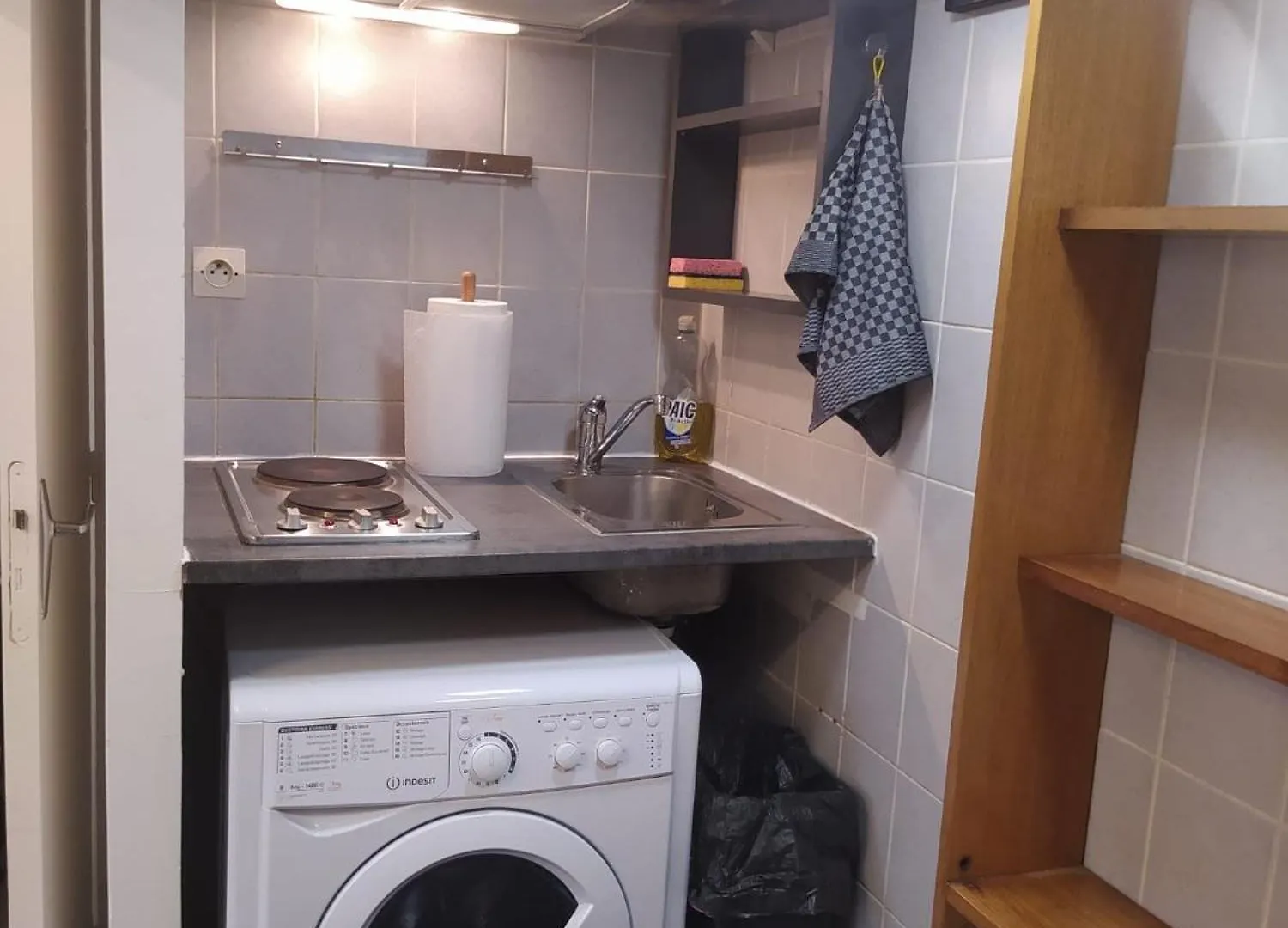Le 4 * Paříž